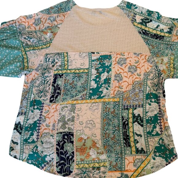 NEW MEDIUM Davi & Dani Thermal Flower Patchwork Appliqué Balloon Sleeve Top - Picture 7 of 10